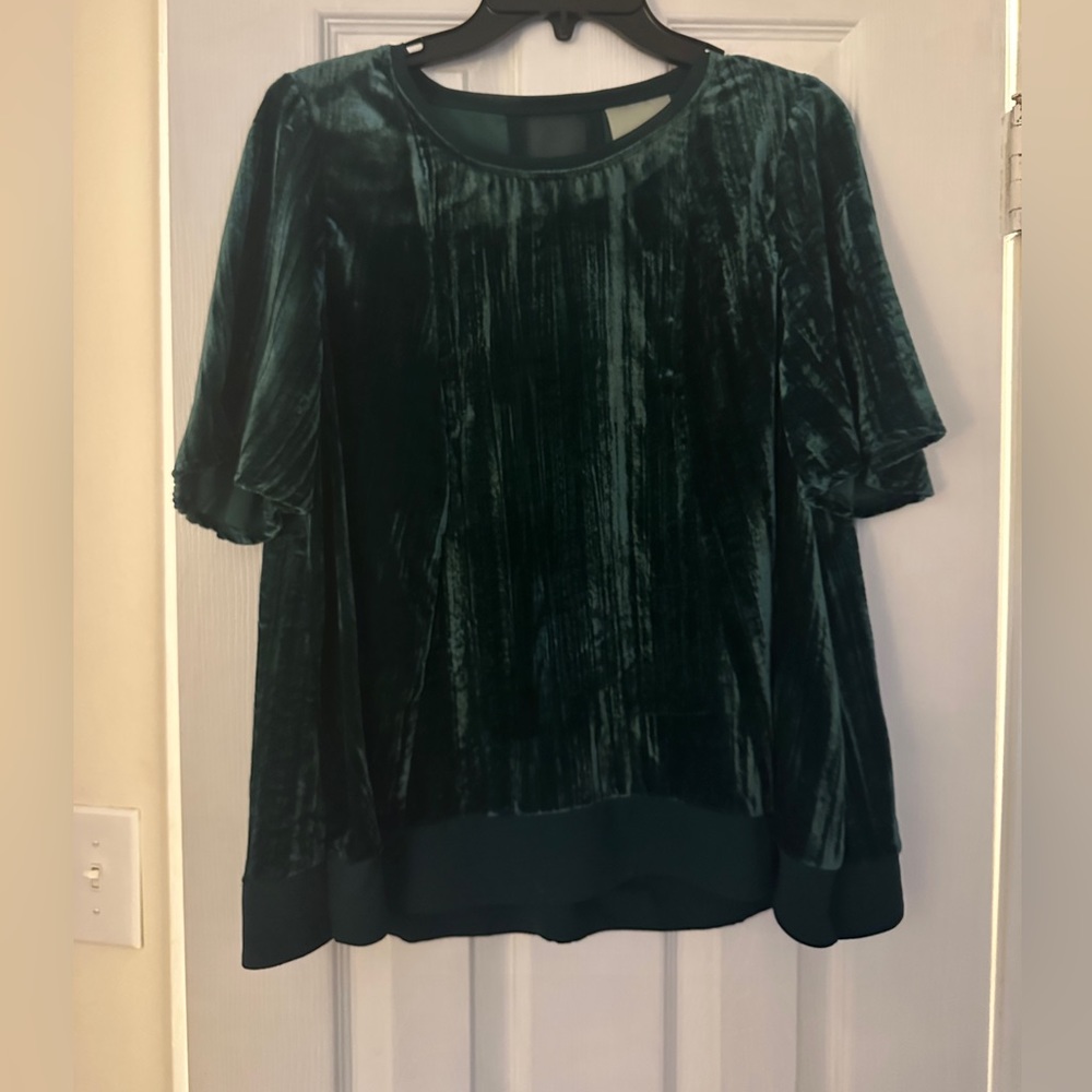 Green women’s top